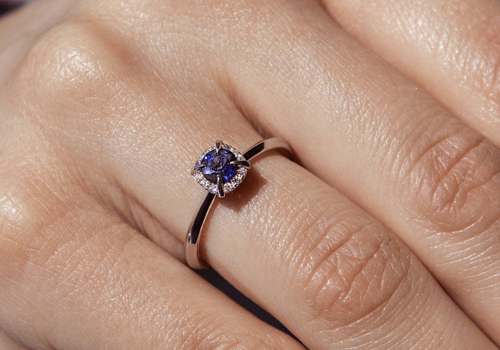 Jaki kamień do pierścionka zaręczynowego