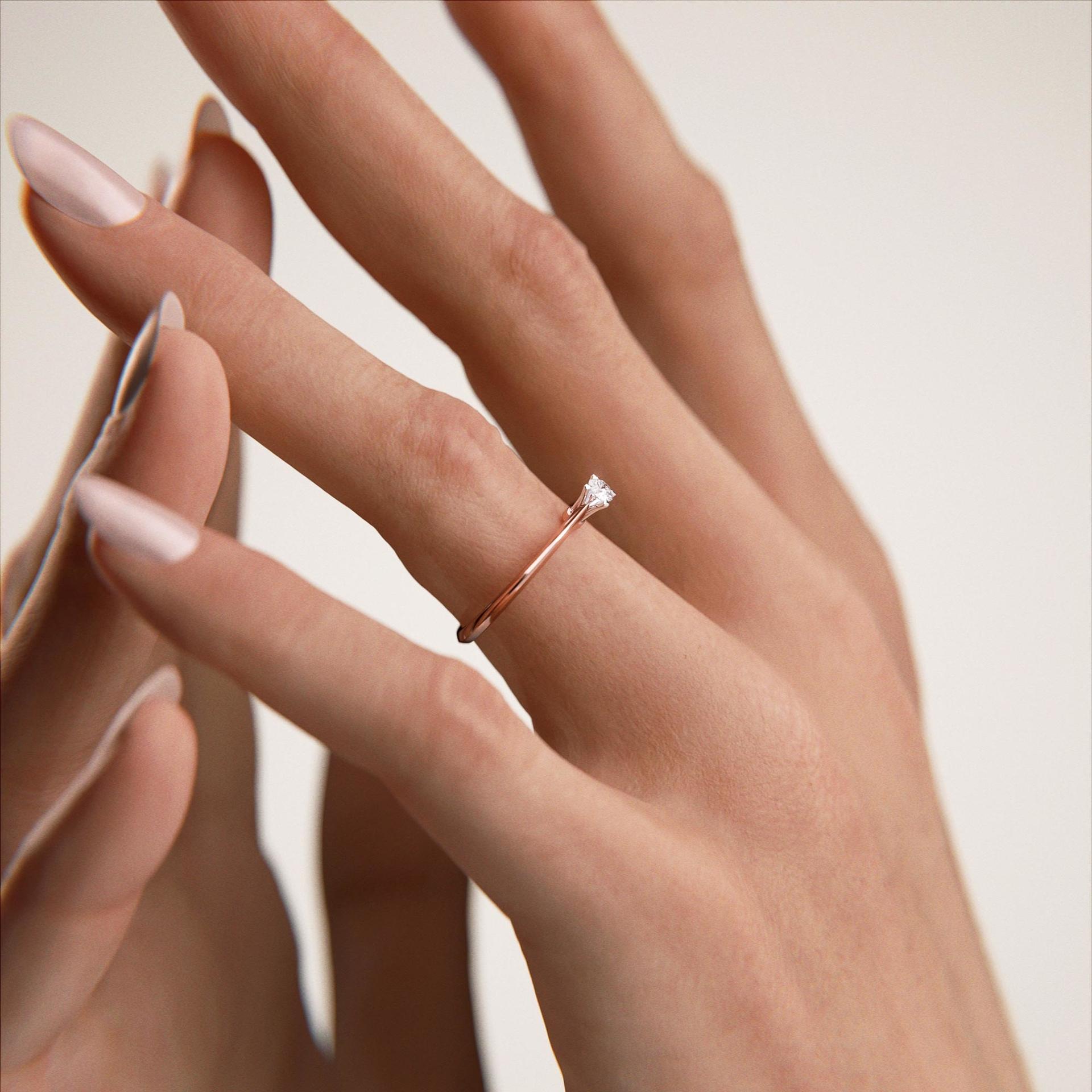Pierścionek zaręczynowy My Angel z różowego złota z diamentem naturalnym 0,10ct