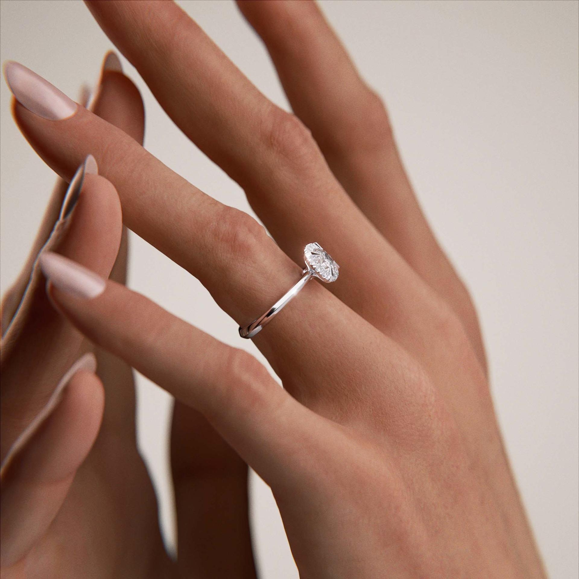 Pierścionek zaręczynowy My Beauty z białego złota z szafirem białym 0,98ct