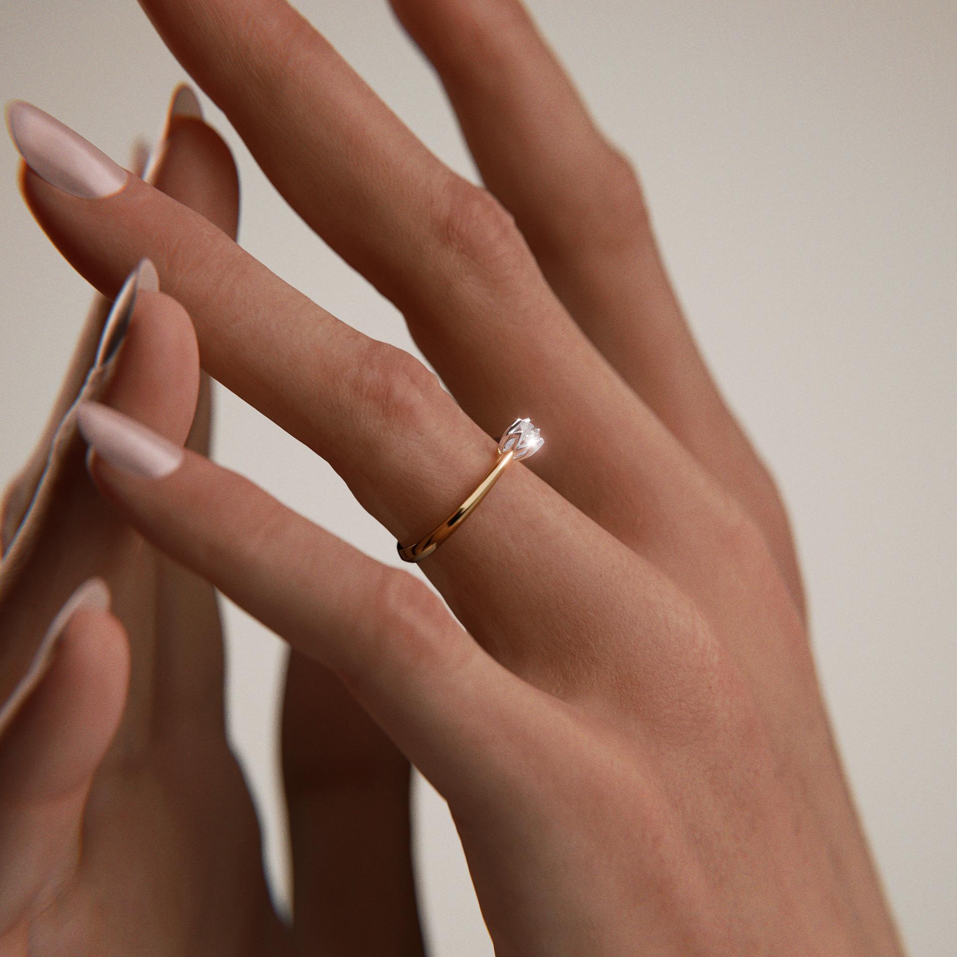 Pierścionek zaręczynowy My Daisy z żółtego złota z diamentem laboratoryjnym 0,10ct