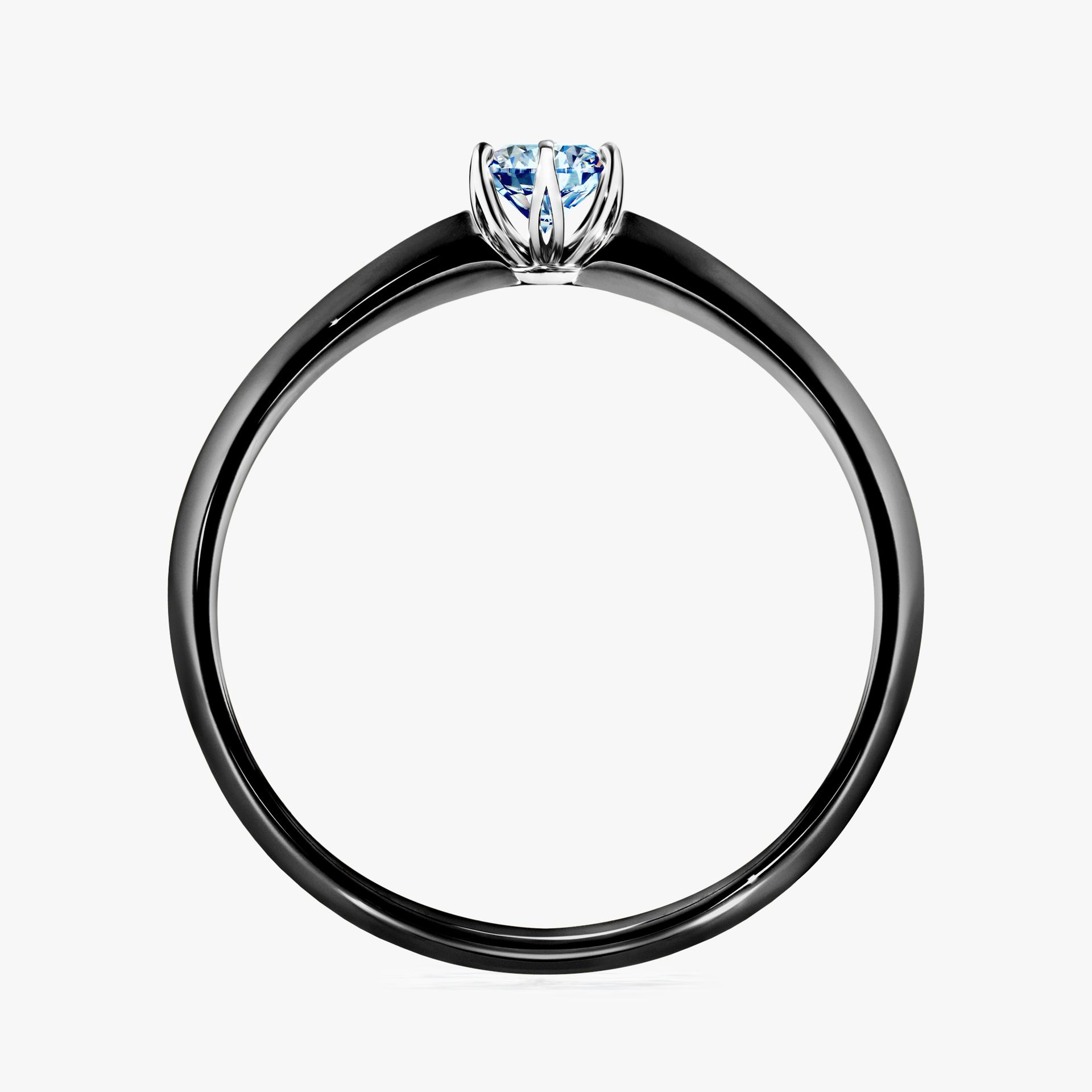 Pierscionek zareczynowy z diamentem niebieski 017 CT z czarnego zlota my daisy 02