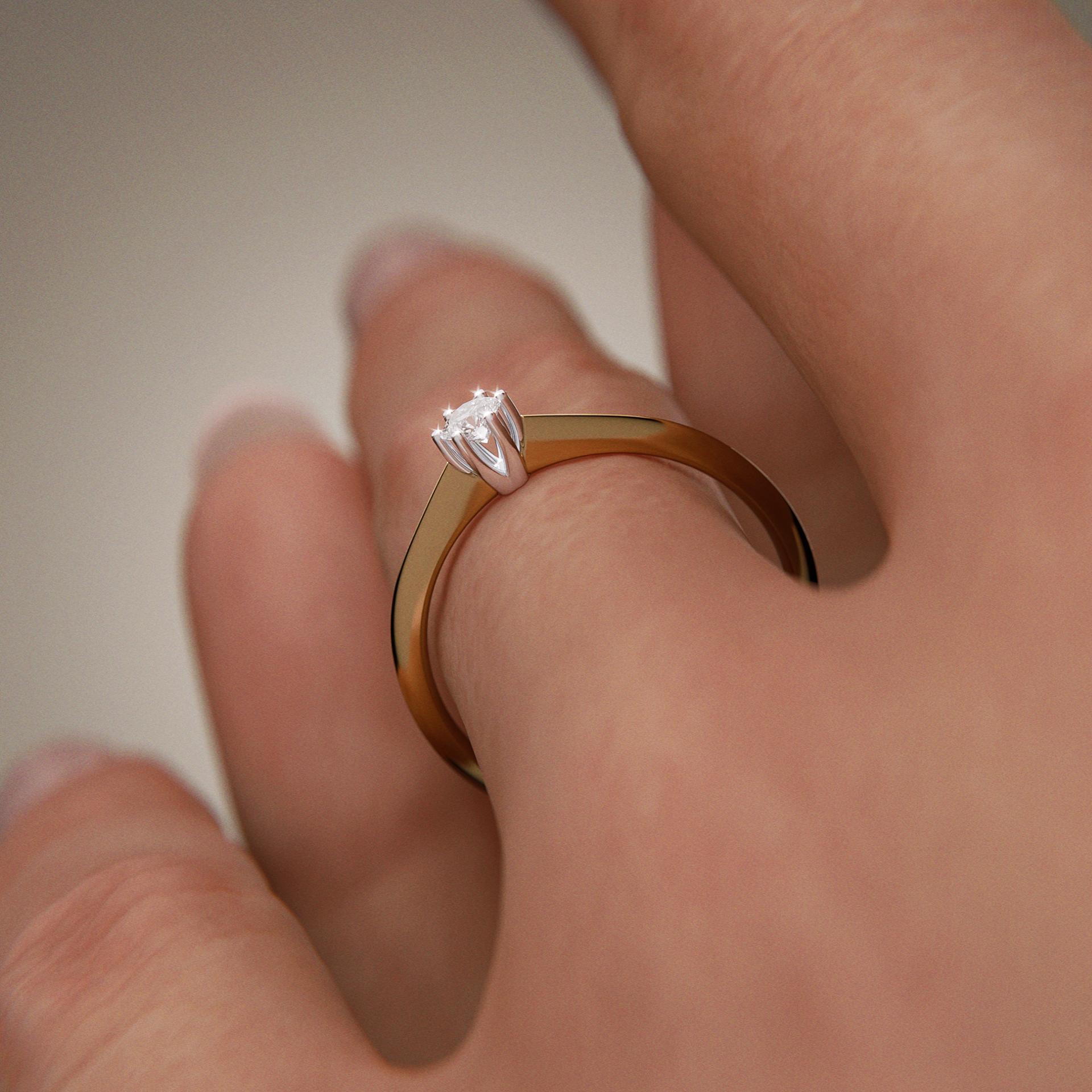 Pierścionek zaręczynowy My Love z żółtego złota z diamentem laboratoryjnym 0,10ct