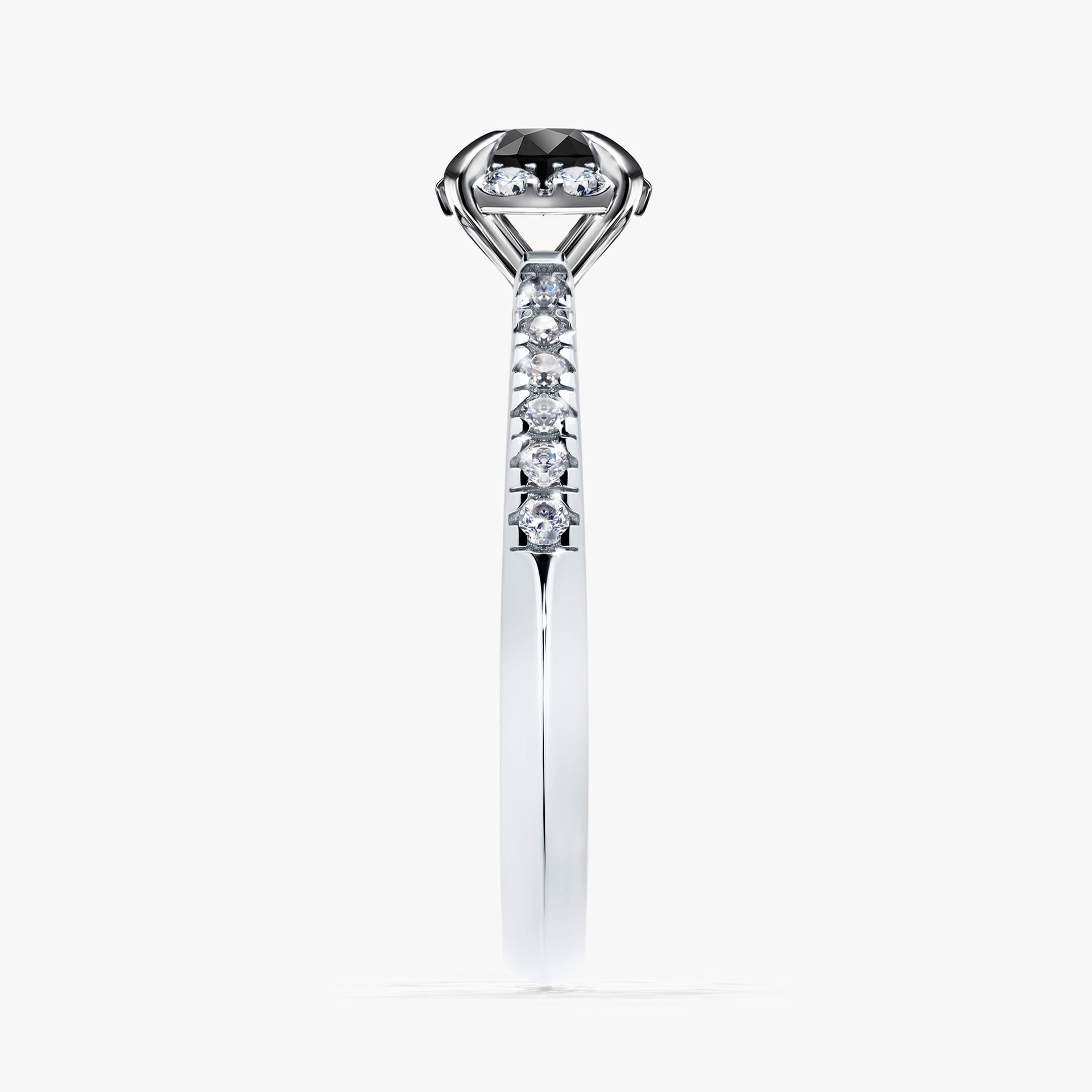 Pierscionek zareczynowy z diamentem czarnym 0 47 CT z bialego zlota my princess 03