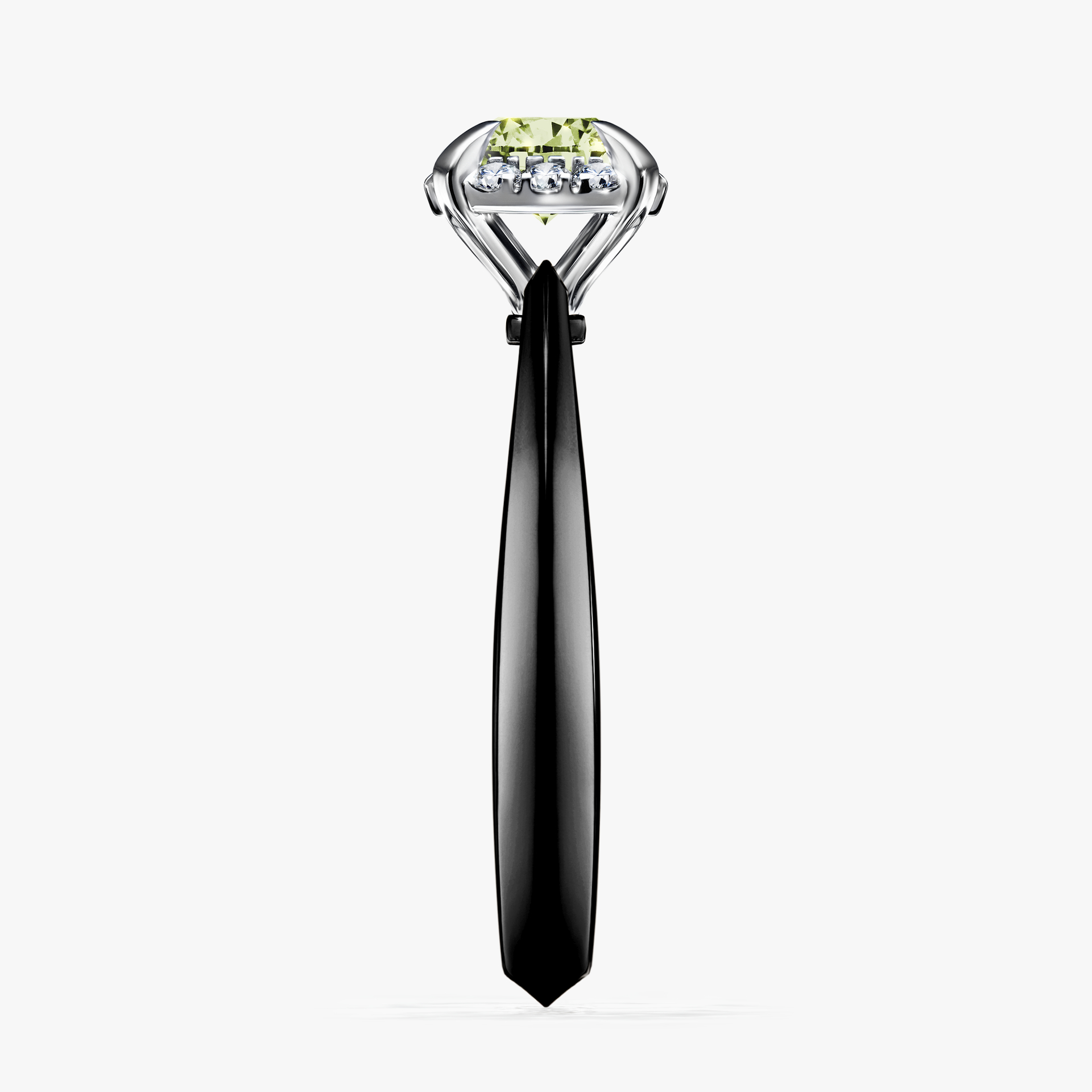 Pierścionek zaręczynowy My Beauty z czarnego złota z jasnym zielonym diamentem 0,62ct